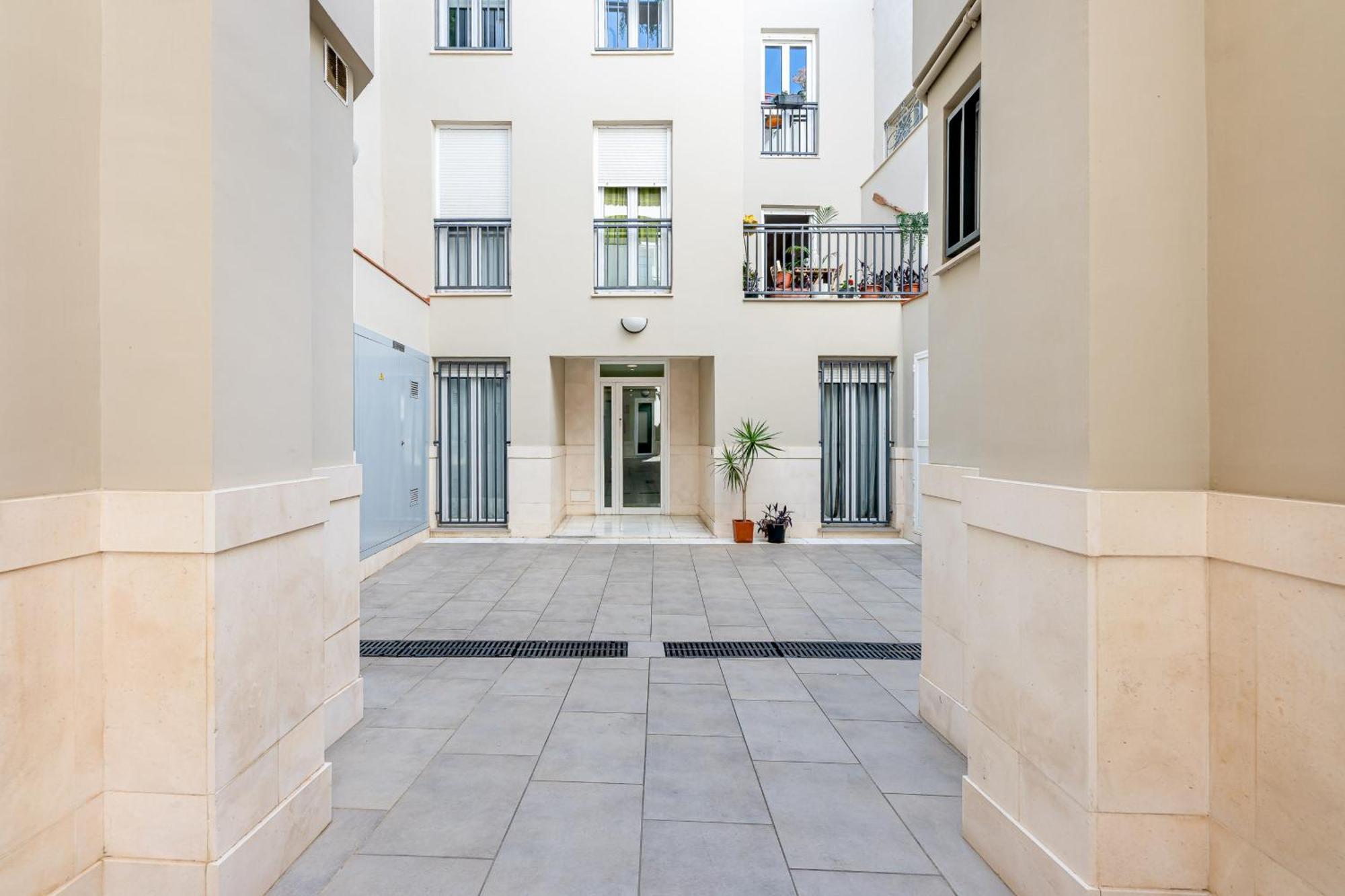 Vivendos - Ma14 - Madre De Dios Apartment Малага Екстериор снимка